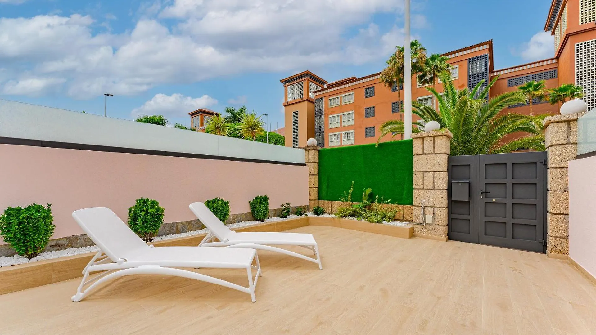 אדחה 3 Bedroom Apartment - Adeje Park ספרד